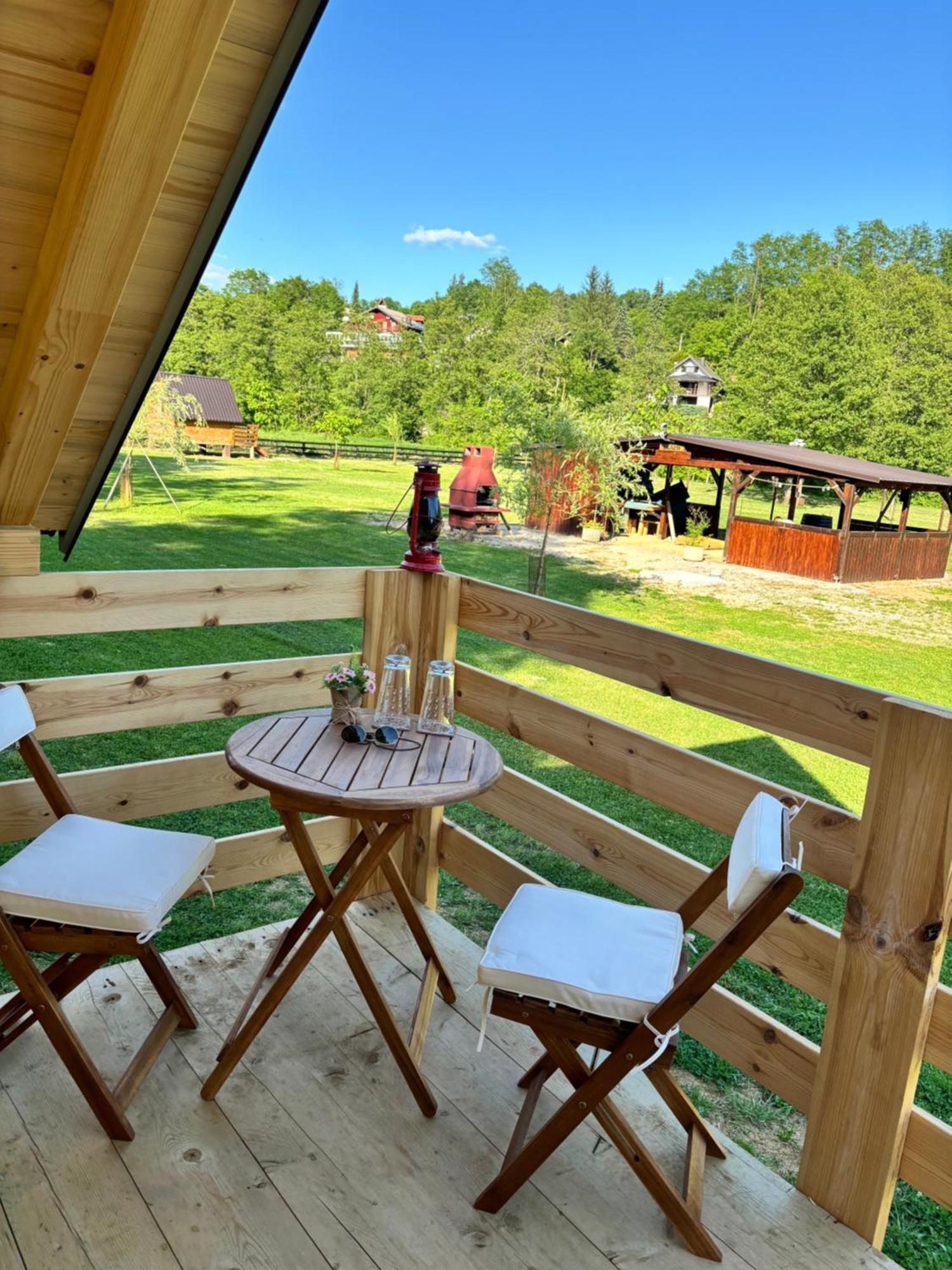 Green River - Robinzonski Kamp Hotel Дуга Реса Екстериор снимка